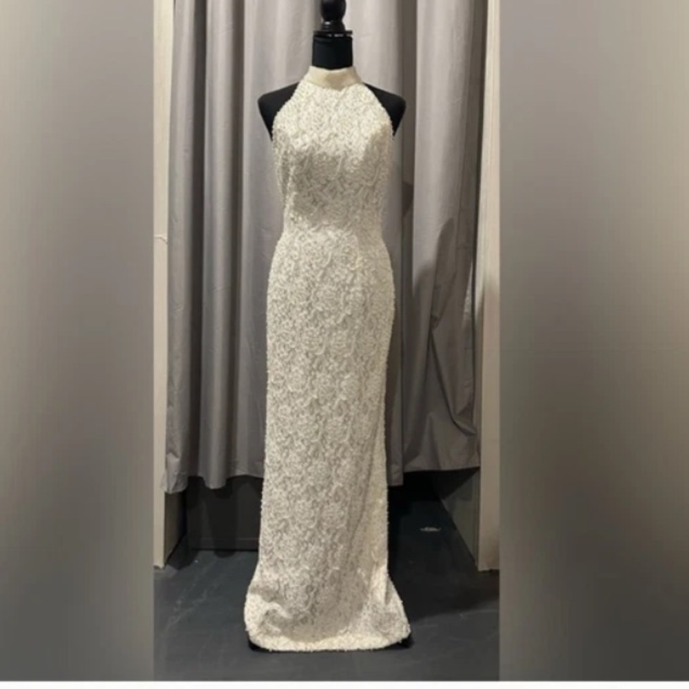 David's Bridal St. Tropez Wedding Dress Lace Pearl Beaded Halter